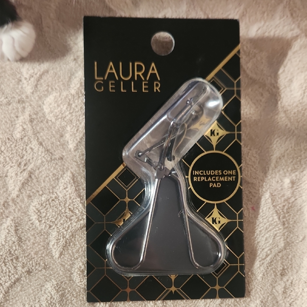 Laura Geller Silver Eyelash Curler with Replacement Pad